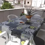 Le Rose Oda ve Kahvaltı Vignacastrisi