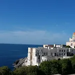 Oda ve Kahvaltı Le Rose 3*